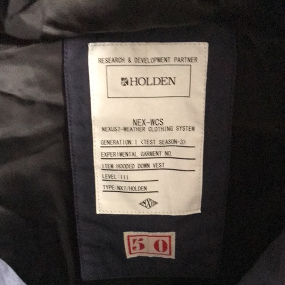 Quilted Vest with Leather Shoulder Patches and Hood - Picture 4 of 5